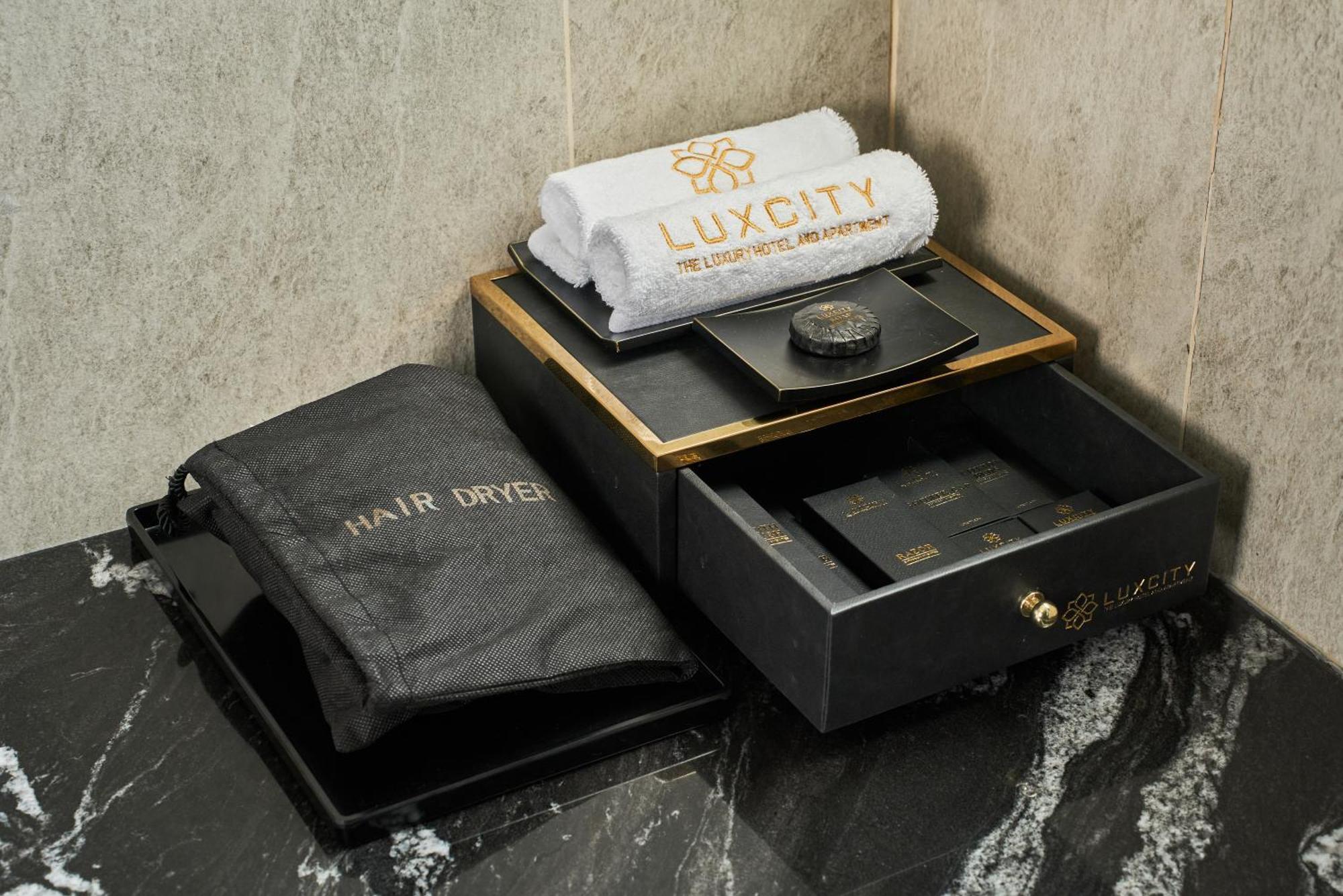 Luxcity Hotel & Apartment Phnompen Kültér fotó
