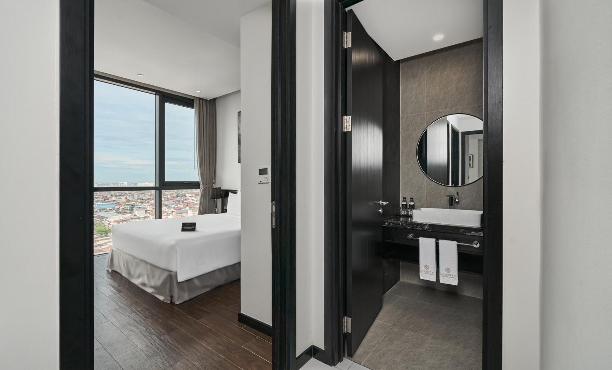 Luxcity Hotel & Apartment Phnompen Kültér fotó